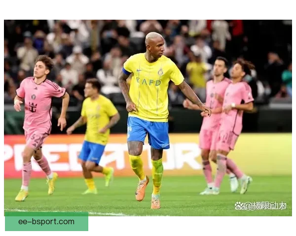 土超赛场频发球迷冲场殴打球员事件引发舆论关注亟待整治球迷暴力问题